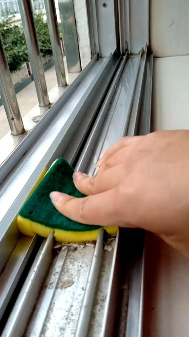 Window Cleaning Services by Ramonas Cleaning Services